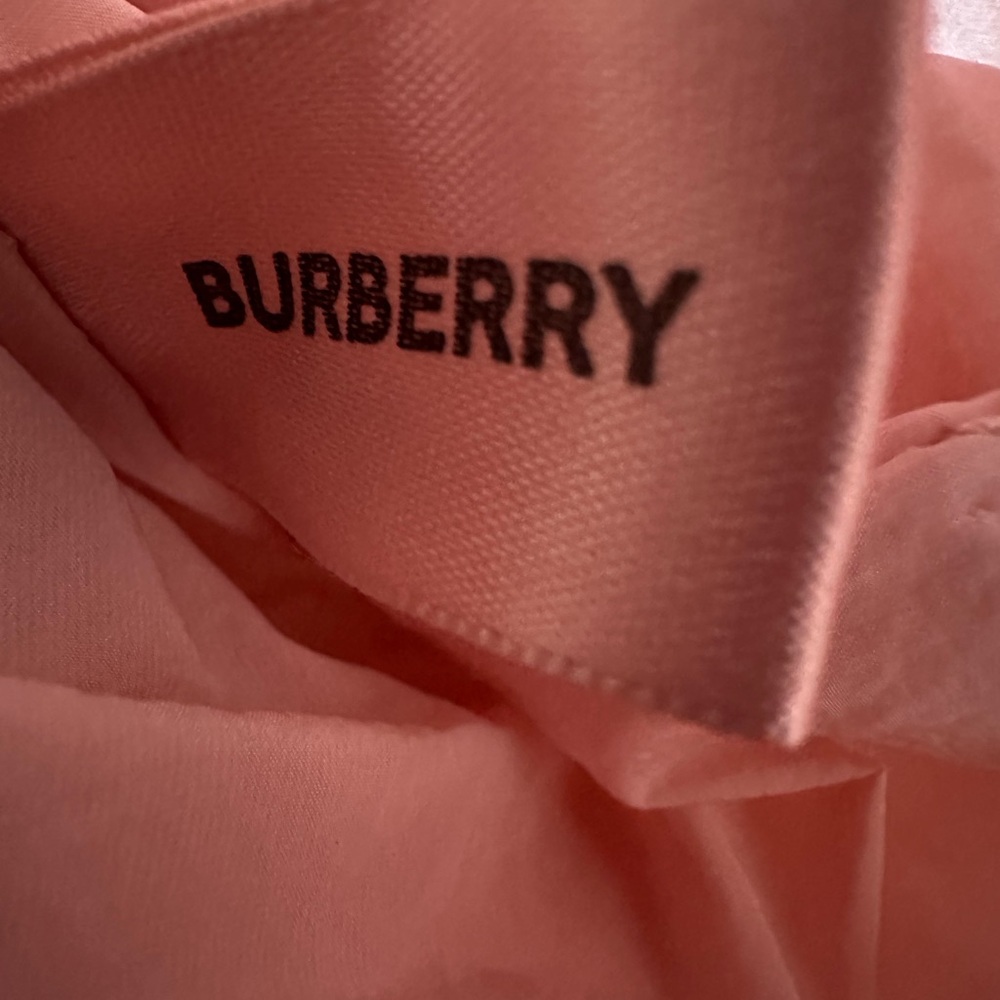 Burberry Pale Pink Logo Strap Tote - Picture 7 of 8